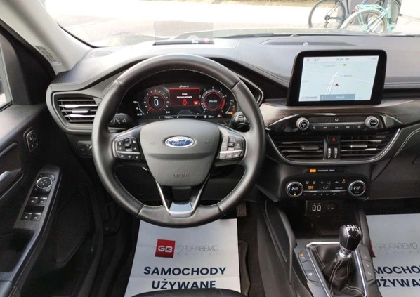Ford Kuga cena 114900 przebieg: 71988, rok produkcji 2021 z Poznań małe 742